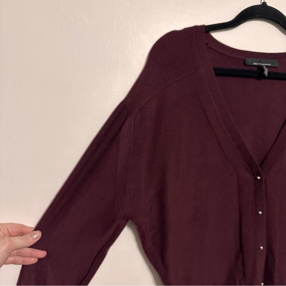 WHBM Relaxed Drop Shoulder Cashmere Blend Cardigan Sweater size medium burgundy - Picture 4 of 7